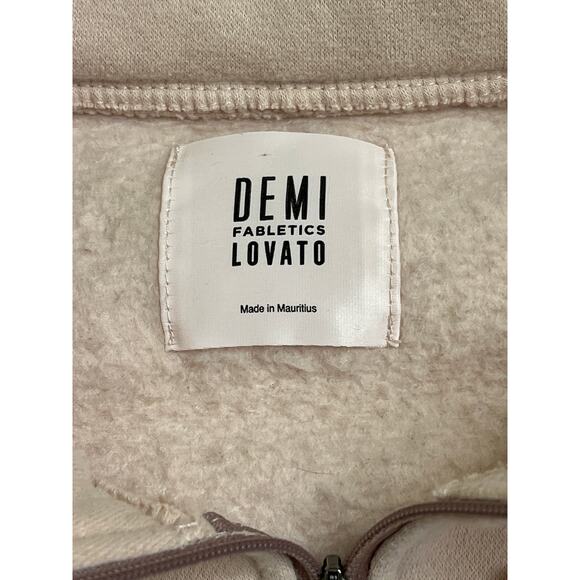 FABLETICS x DEMI LOVATO Valeria Crop Hoodie Zip Up - Picture 5 of 9